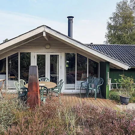6 Person In Albaek-by Traum
